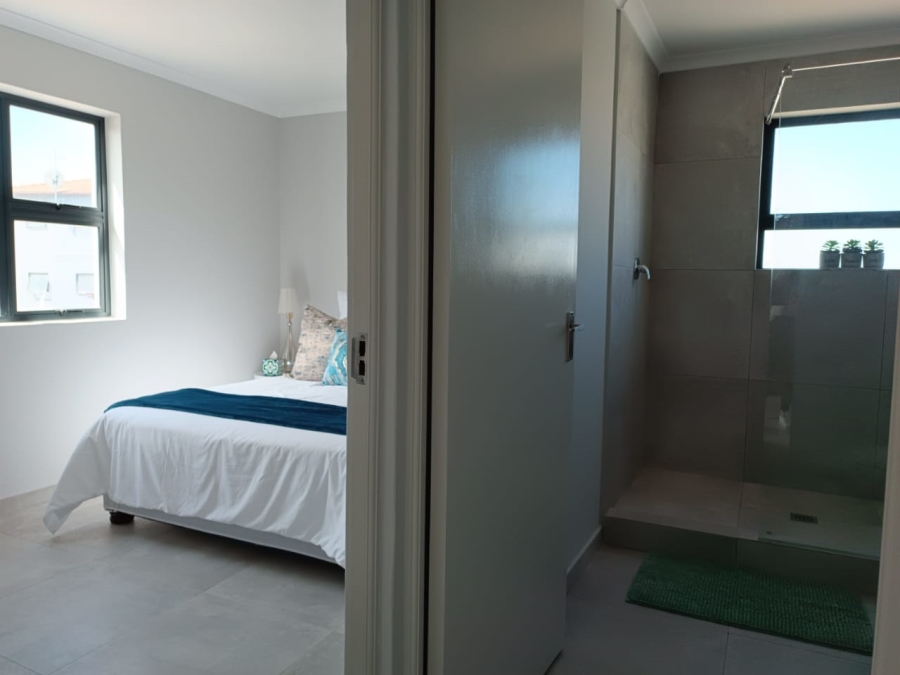 2 Bedroom Property for Sale in Parklands Western Cape